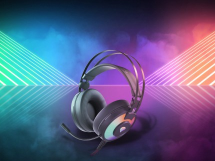 Genesis Neon 600 RGB Black